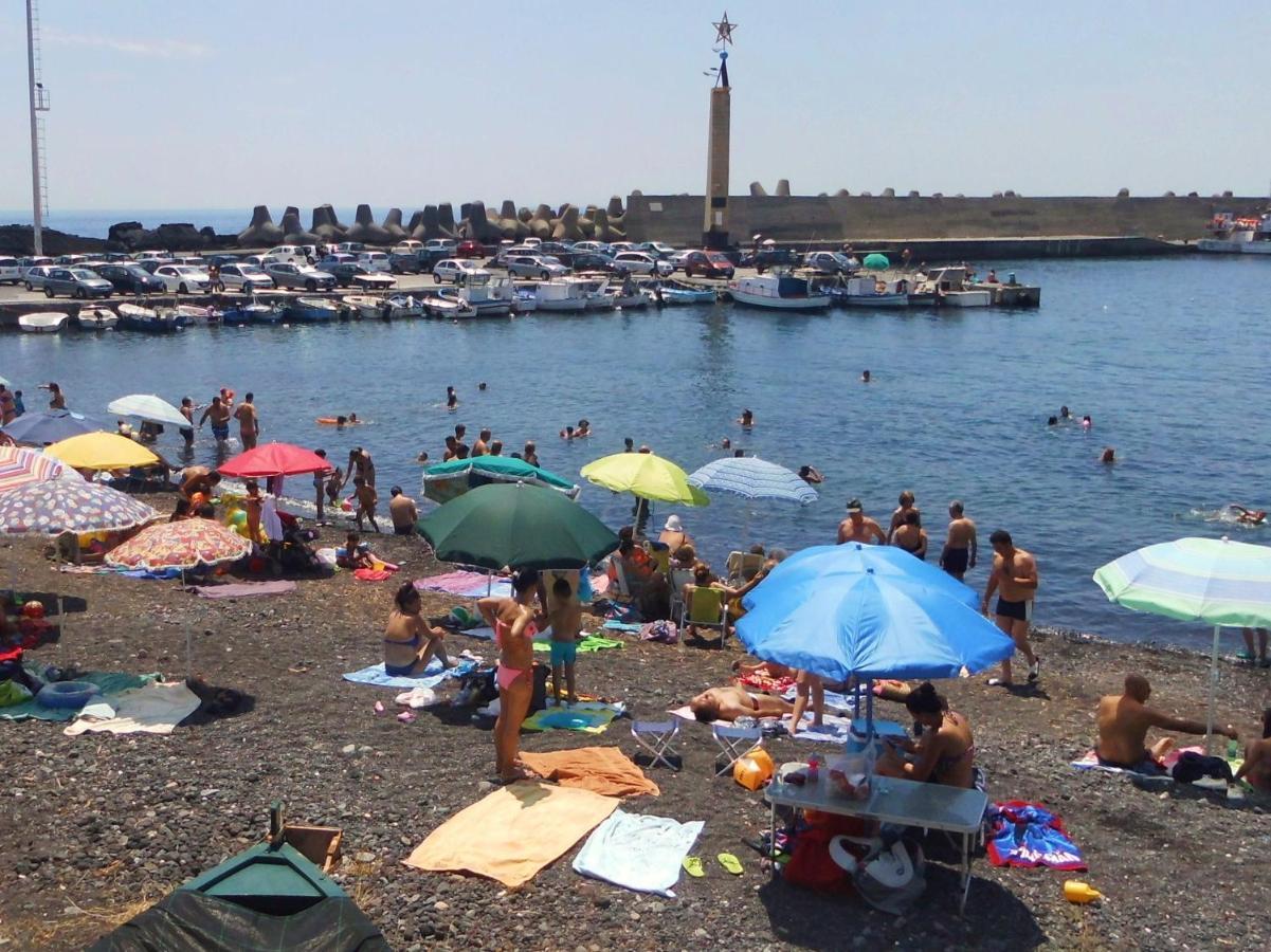 Вилла Casa Di Alessio A 200 Metri Dal Mare Ачиреале Экстерьер фото